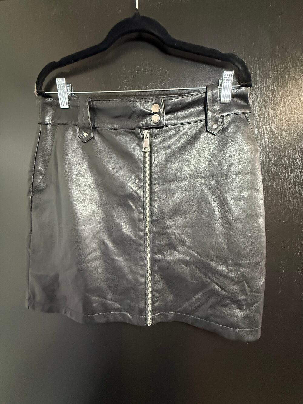 Seven7 Faux Leather Mini Skirt Women’s L Black Front Zip Moto Vegan Leather